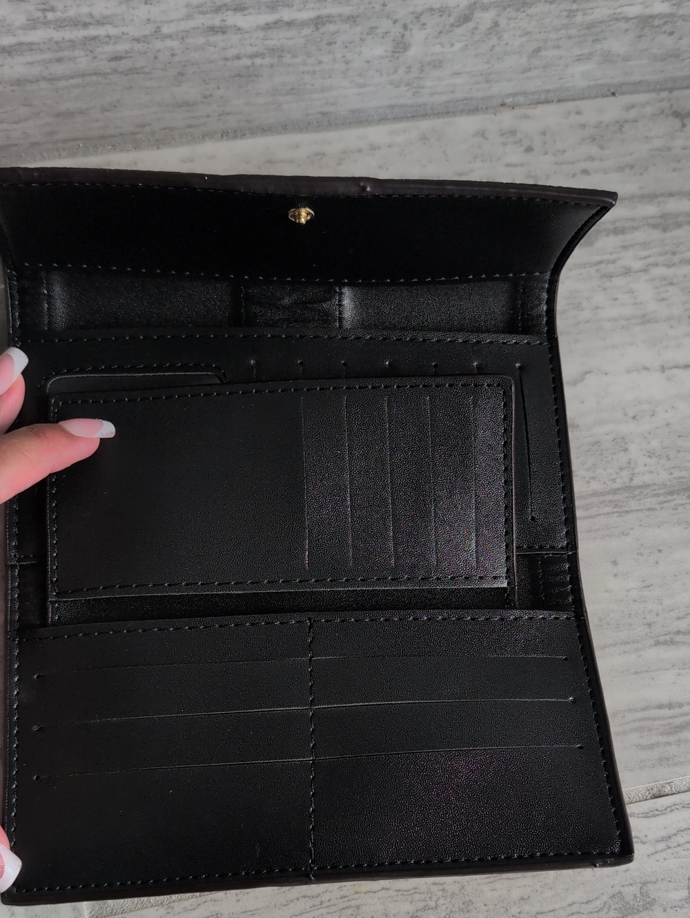 Beautiful Snap Wallet In Excellent Condition - Picture 3 of 4